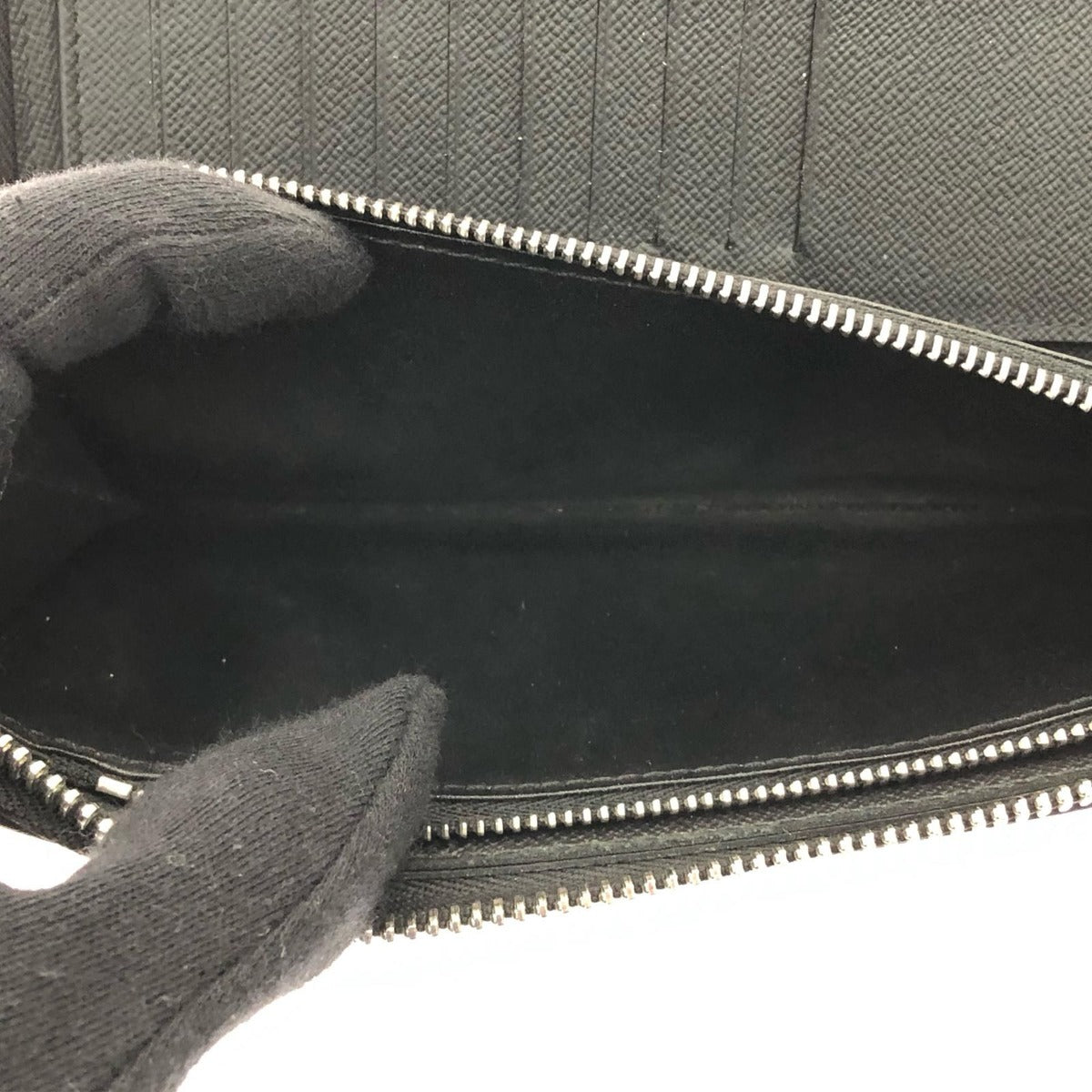 Louis Vuitton Wallet Epi Zippy Vertical Black — view 5