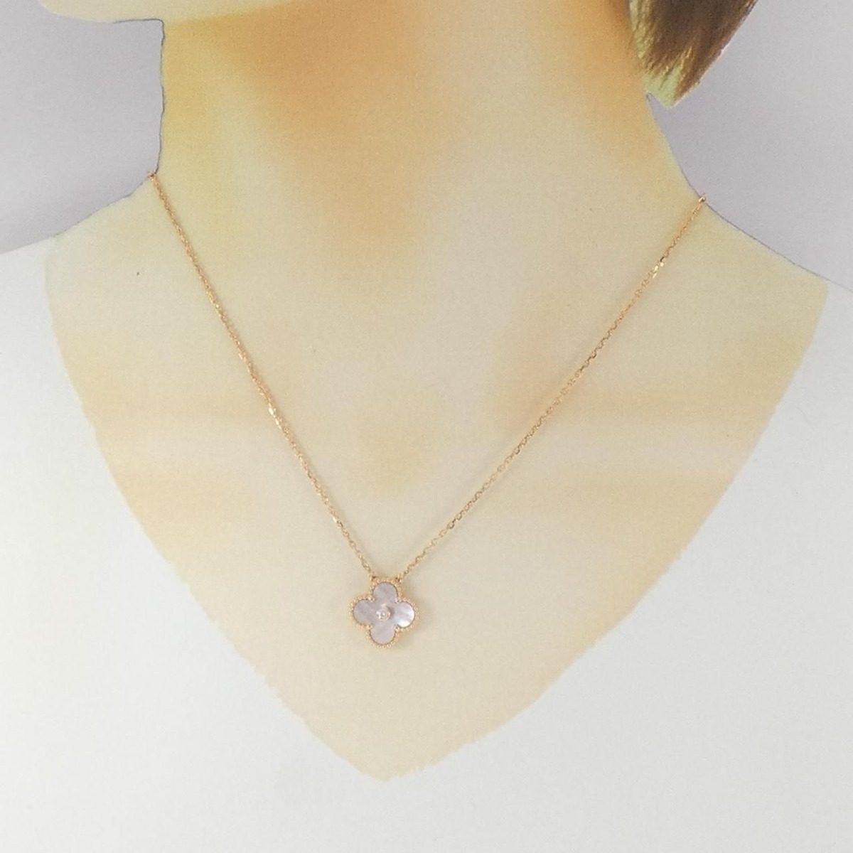 Van Cleef & Arpels Vintage Alhambra Necklace — view 6