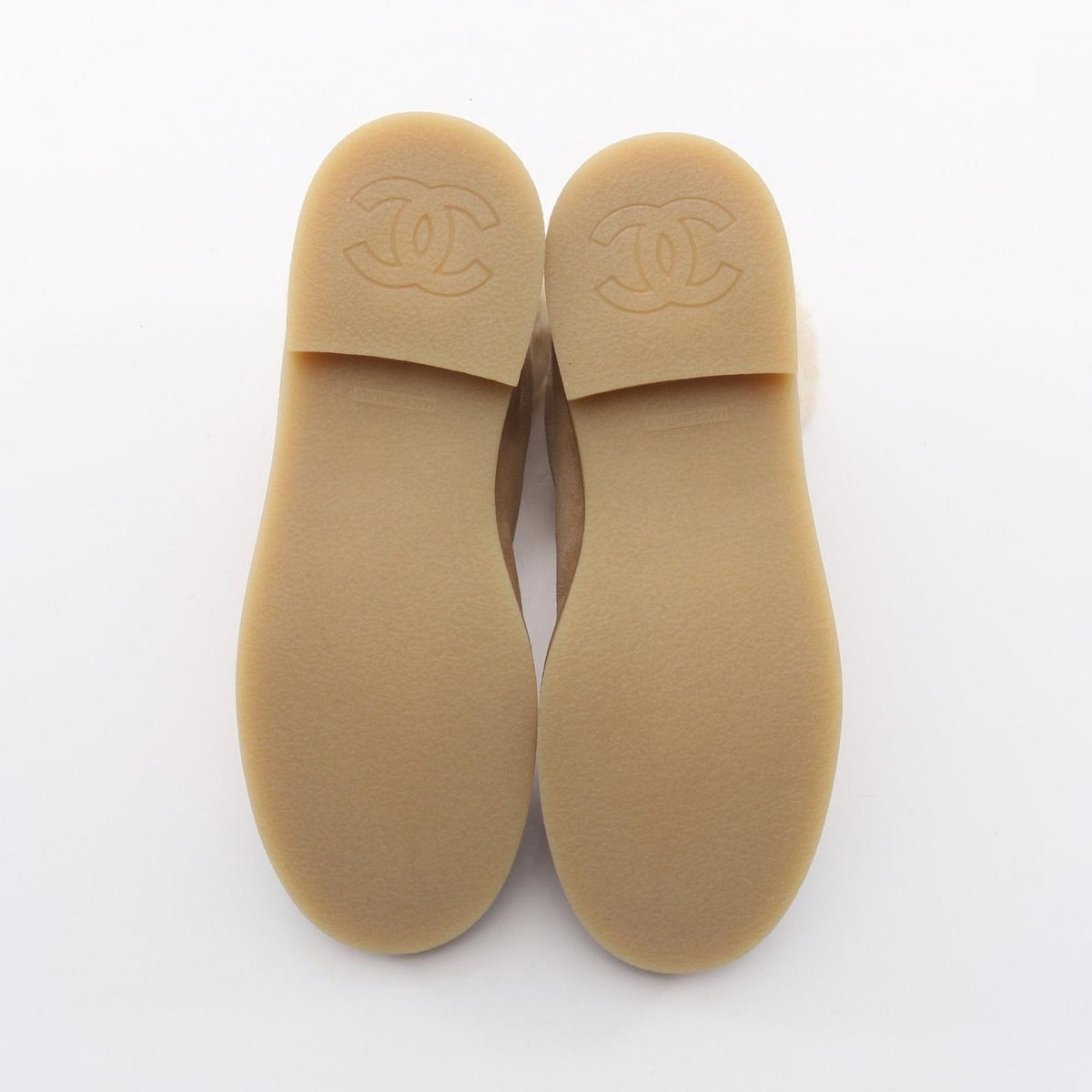 Chanel Boots CC Logo Suede Mouton Beige Black — view 4
