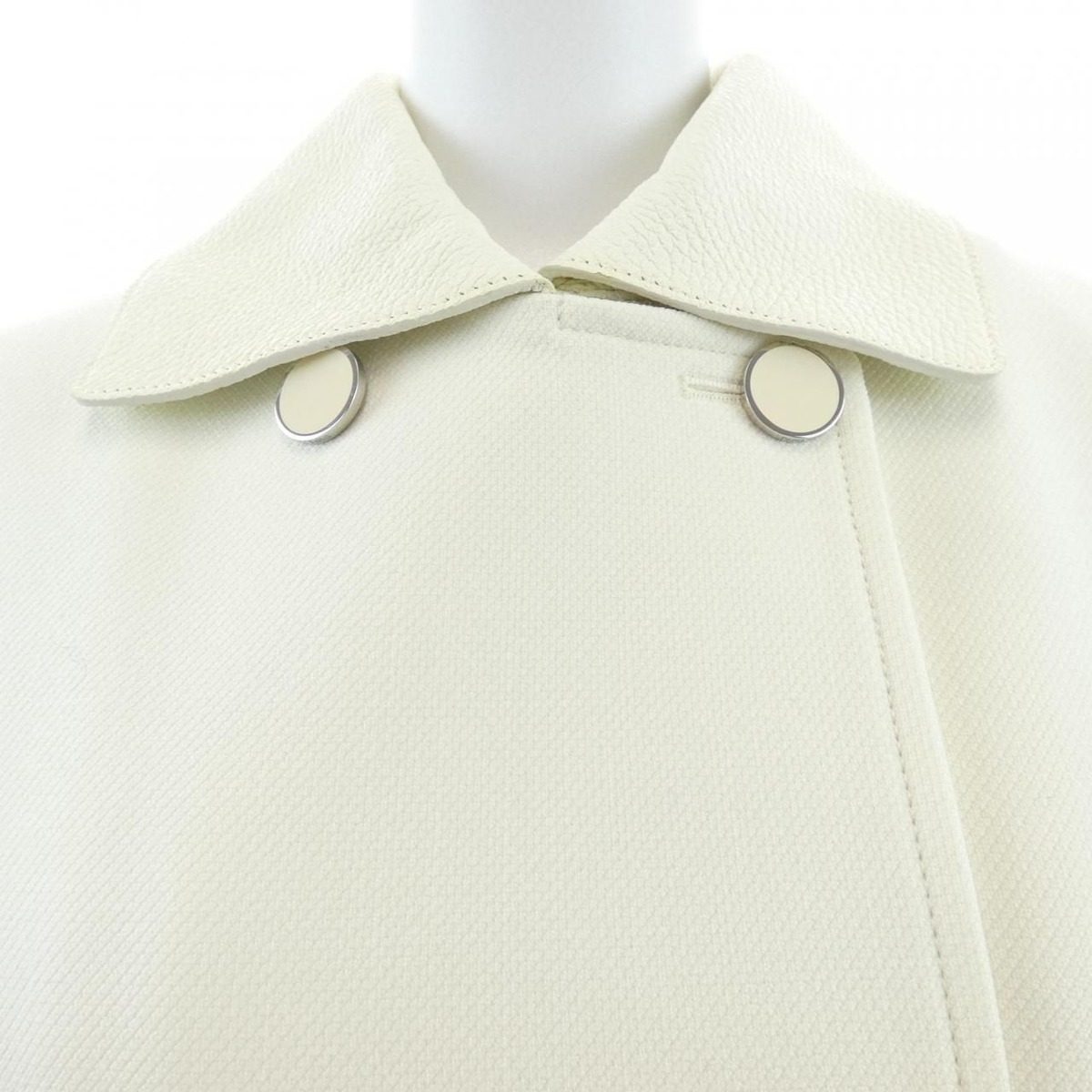 Hermes Coat Beige — view 6