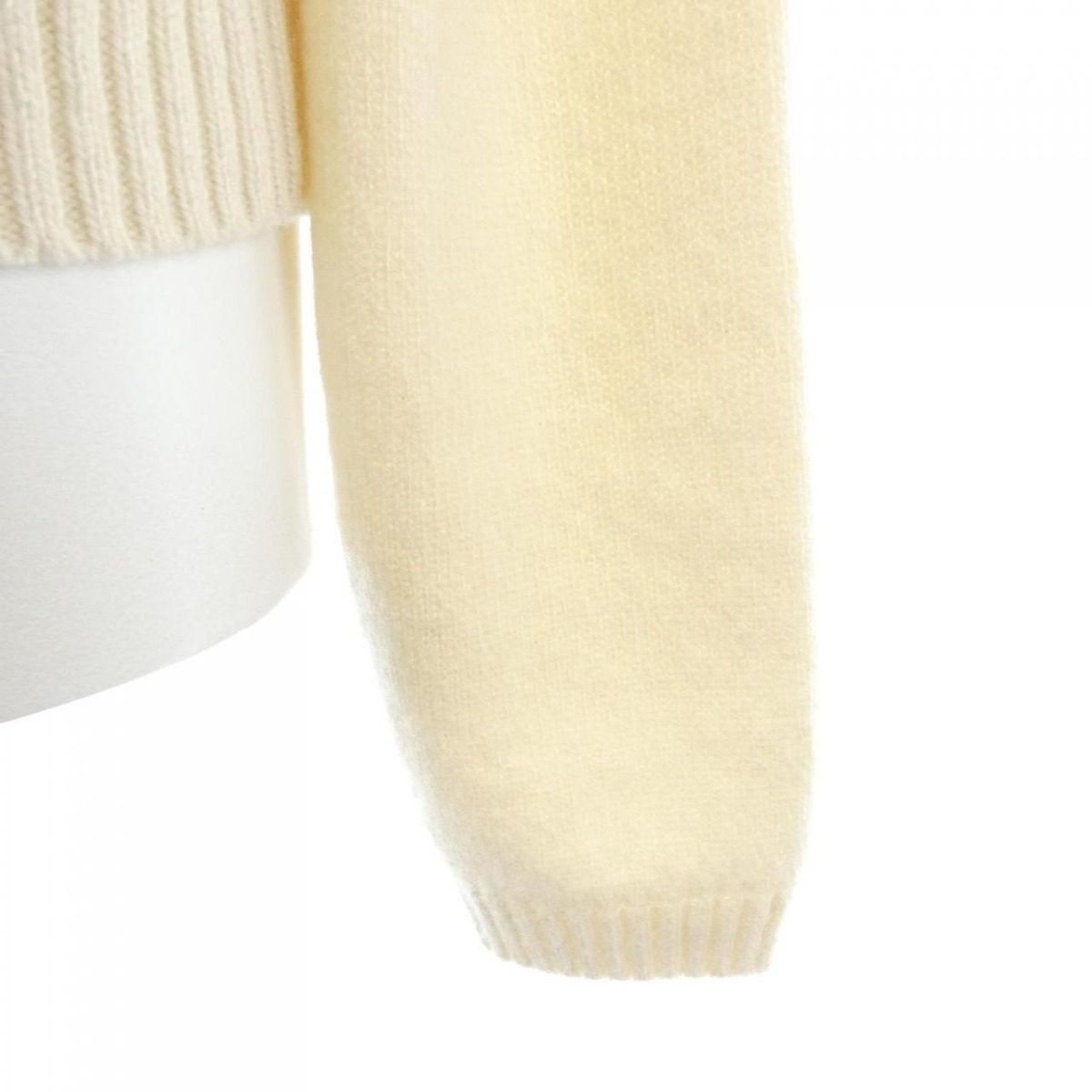 Gucci Horsebit Cardigan Beige — view 6