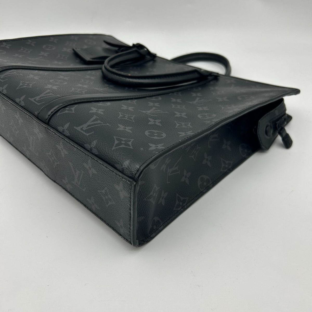 Louis Vuitton Monogram Eclipse Sac Plat Horizontal Zip Tote — view 11