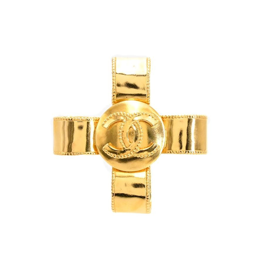 Chanel Brooch Gold