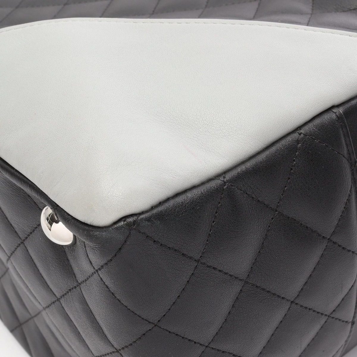 Chanel Shoulder Bag Cambon Line Large Black Gray Leather — view 11