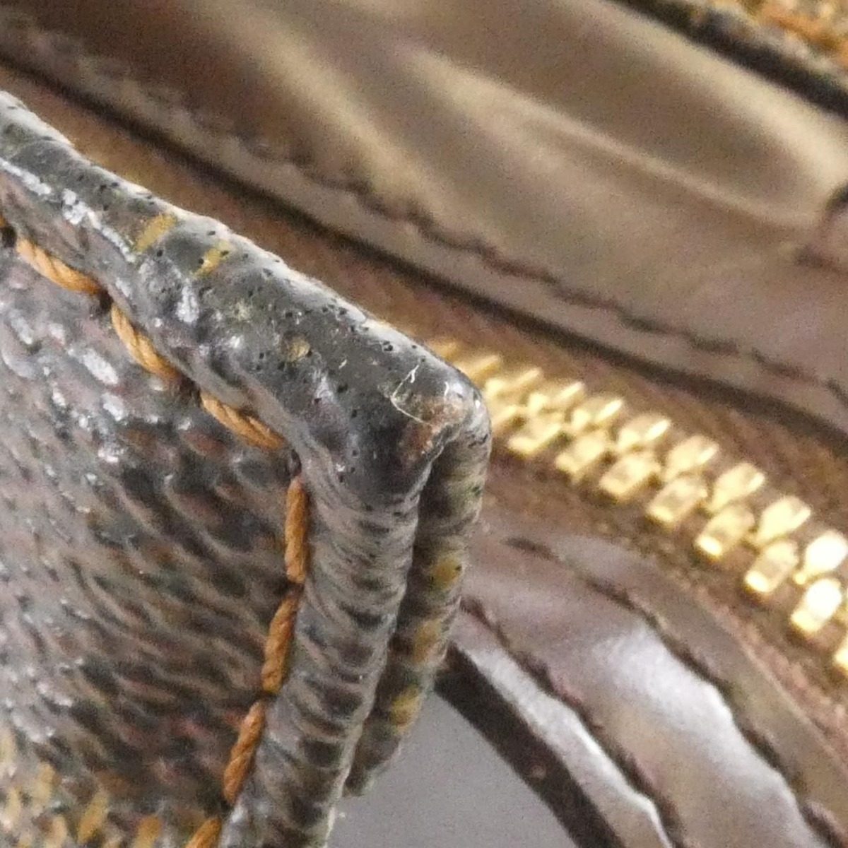 Louis Vuitton Damier Shoulder Bag — view 3