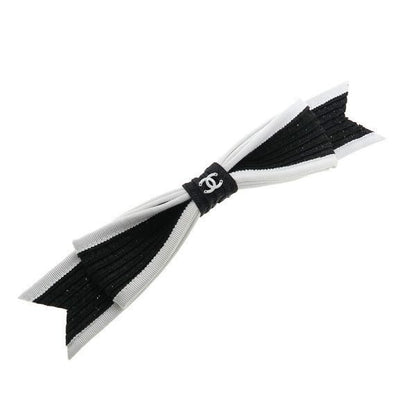 Chanel Barrette Black