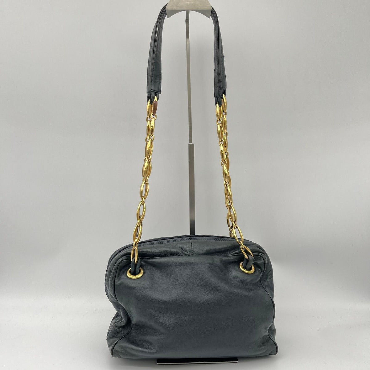 Loewe Shoulder Bag Black Anagram Embossed Nappa Leather Chain Vintage — view 2