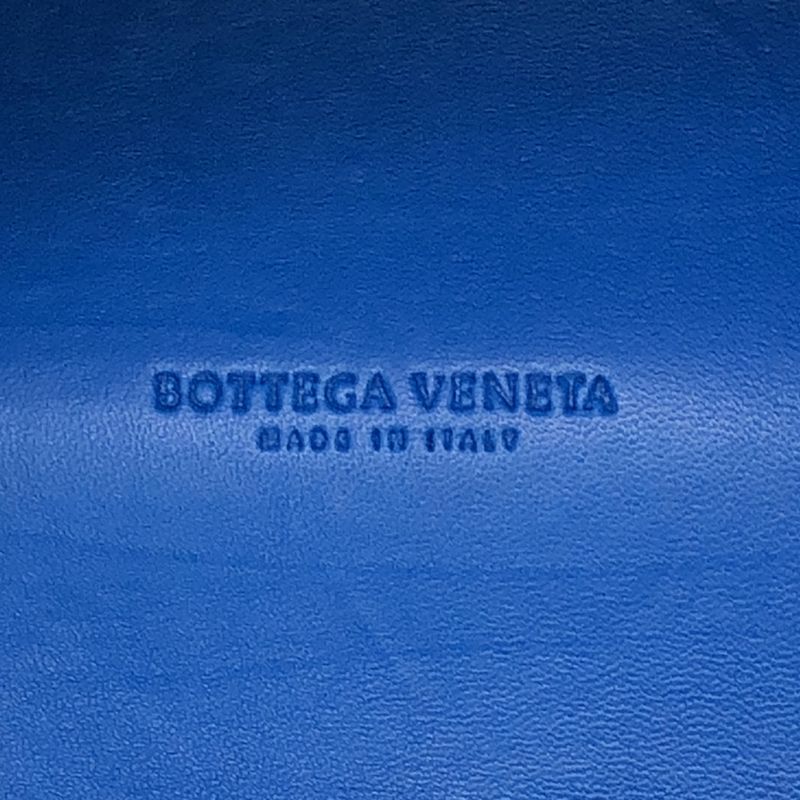 Bottega Veneta Leather Maxi Intrecciato Handbag Tote Bag - Signal Blue Black -