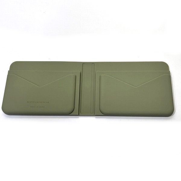 Bottega Veneta 701848 Silicone Billfold Branded Small Accessories Card Case