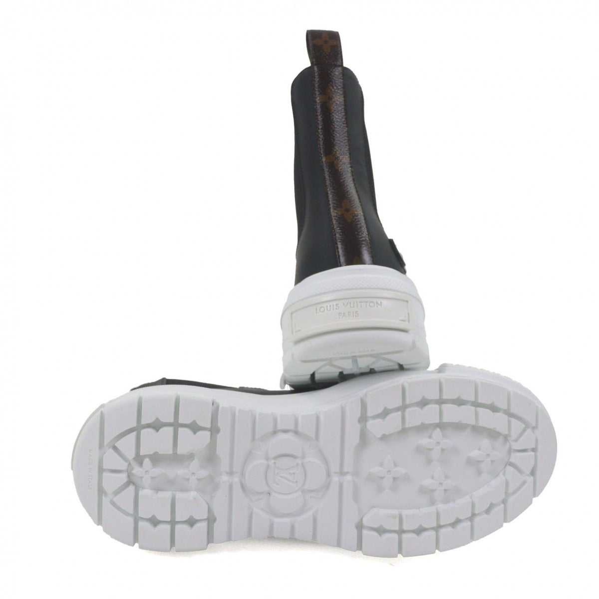 Louis Vuitton LV Squad Sneaker — view 5
