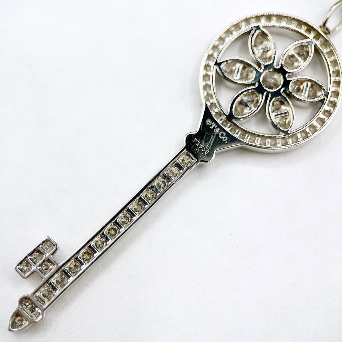 Tiffany & Co Daisy Key Diamond Platinum Necklace 40.5 cm — view 2