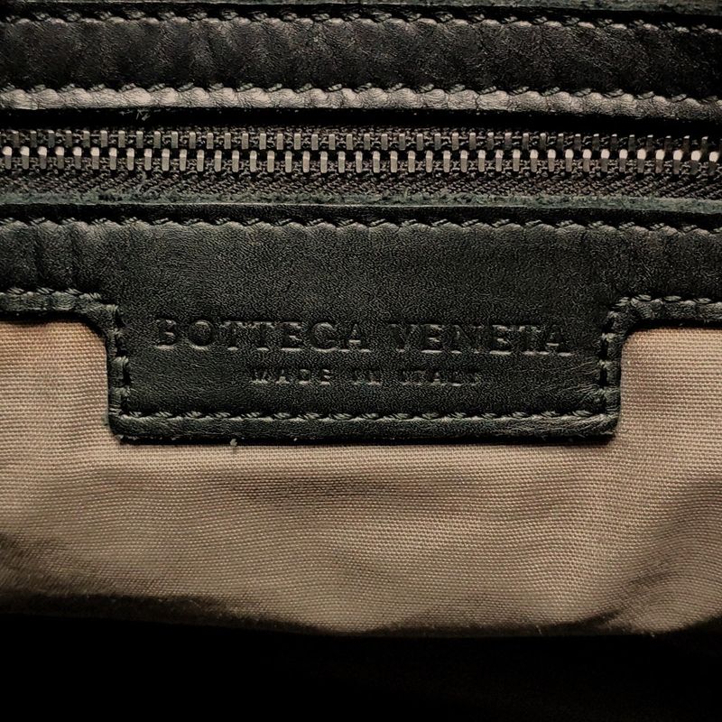 Bottega Veneta Shoulder Bag Intrecciato Black Leather