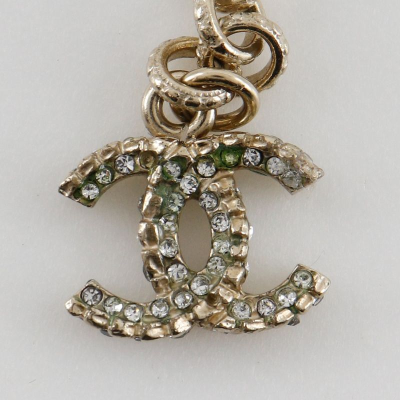 Chanel Coco Crocodile Motif Metal And Rhinestone Silver Ladies 126.3g Necklace