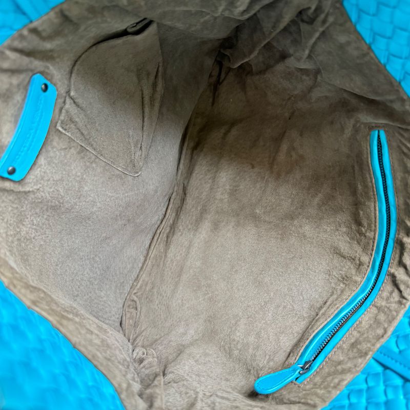 Bottega Veneta Intrecciato Leather Tote Handbag Bicolor Light Blue Ivory A4