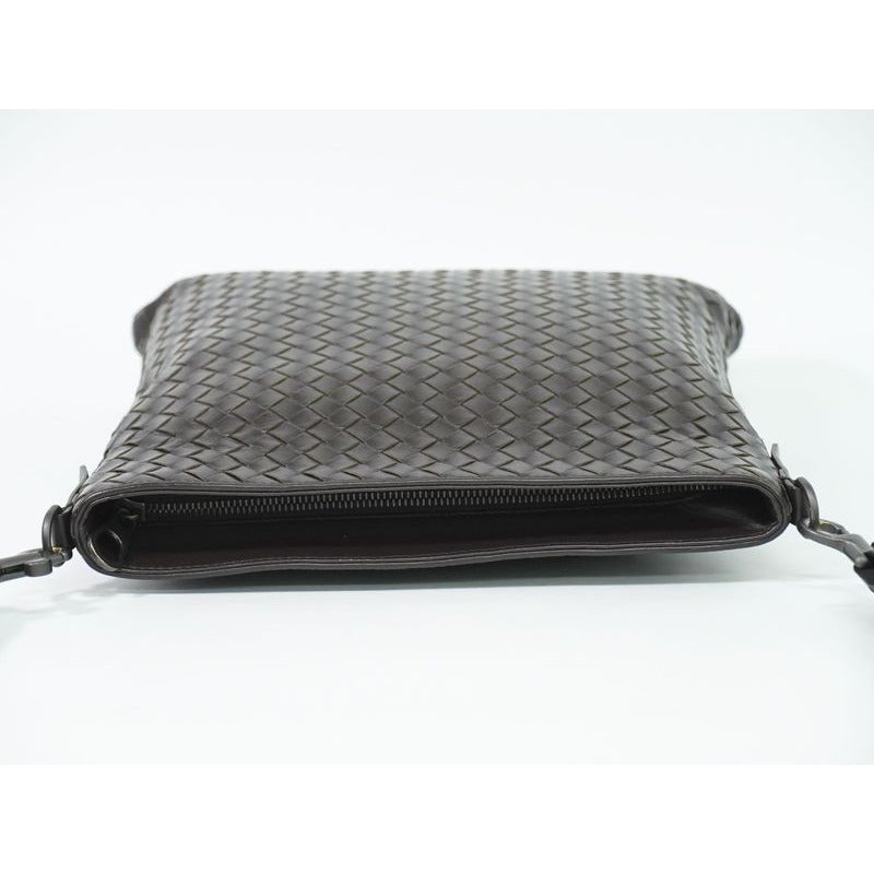 Bottega Veneta Intrecciato Shoulder Bag Pochette Leather Brown — view 5