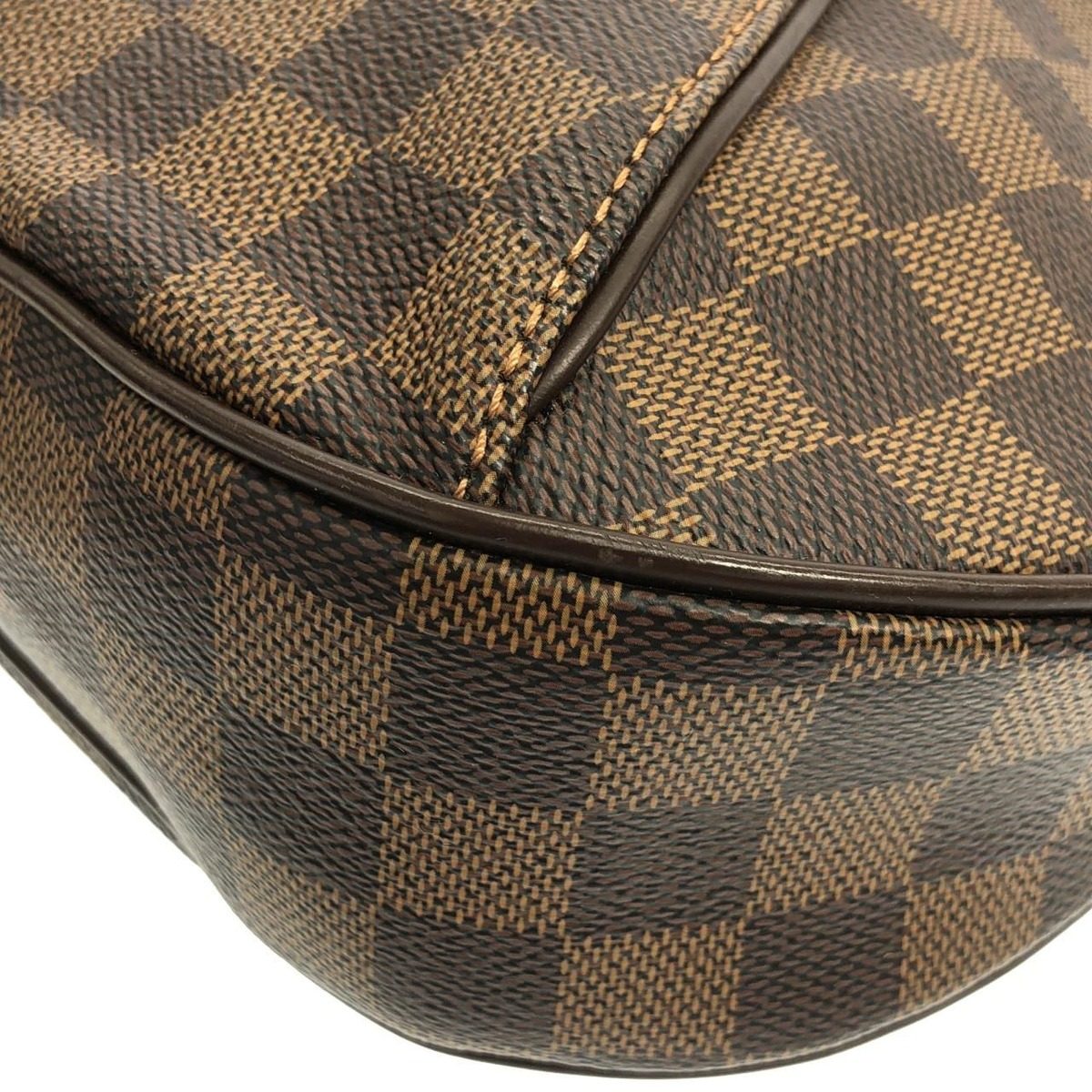 Louis Vuitton Damier Thames GM Shoulder Bag — view 3