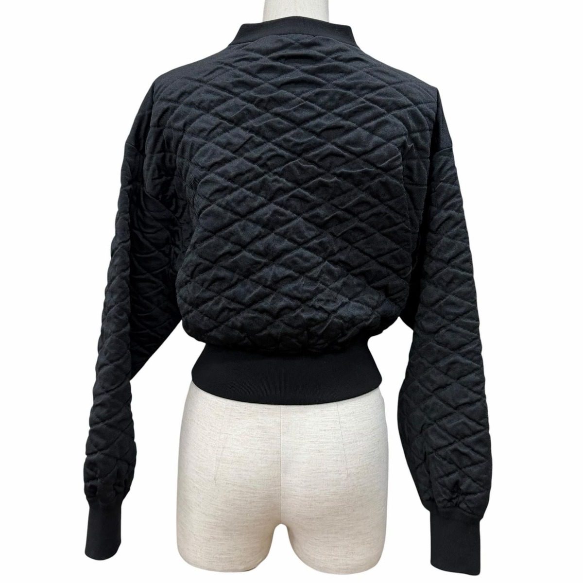 Louis Vuitton Wool Blend Rubber Logo Patch Diamond Knit Zip UP Quilted Jacket — view 3