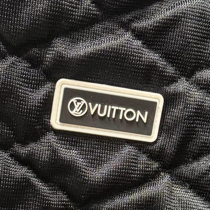 Louis Vuitton Wool Blend Rubber Logo Patch Diamond Knit Zip UP Quilted Jacket — view 6