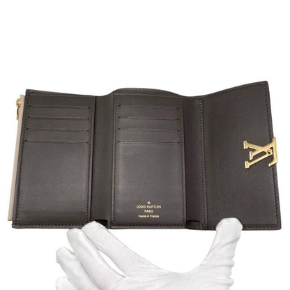Louis Vuitton Trifold Wallet Portefeuille Capucines Compact M62159 Taurillon