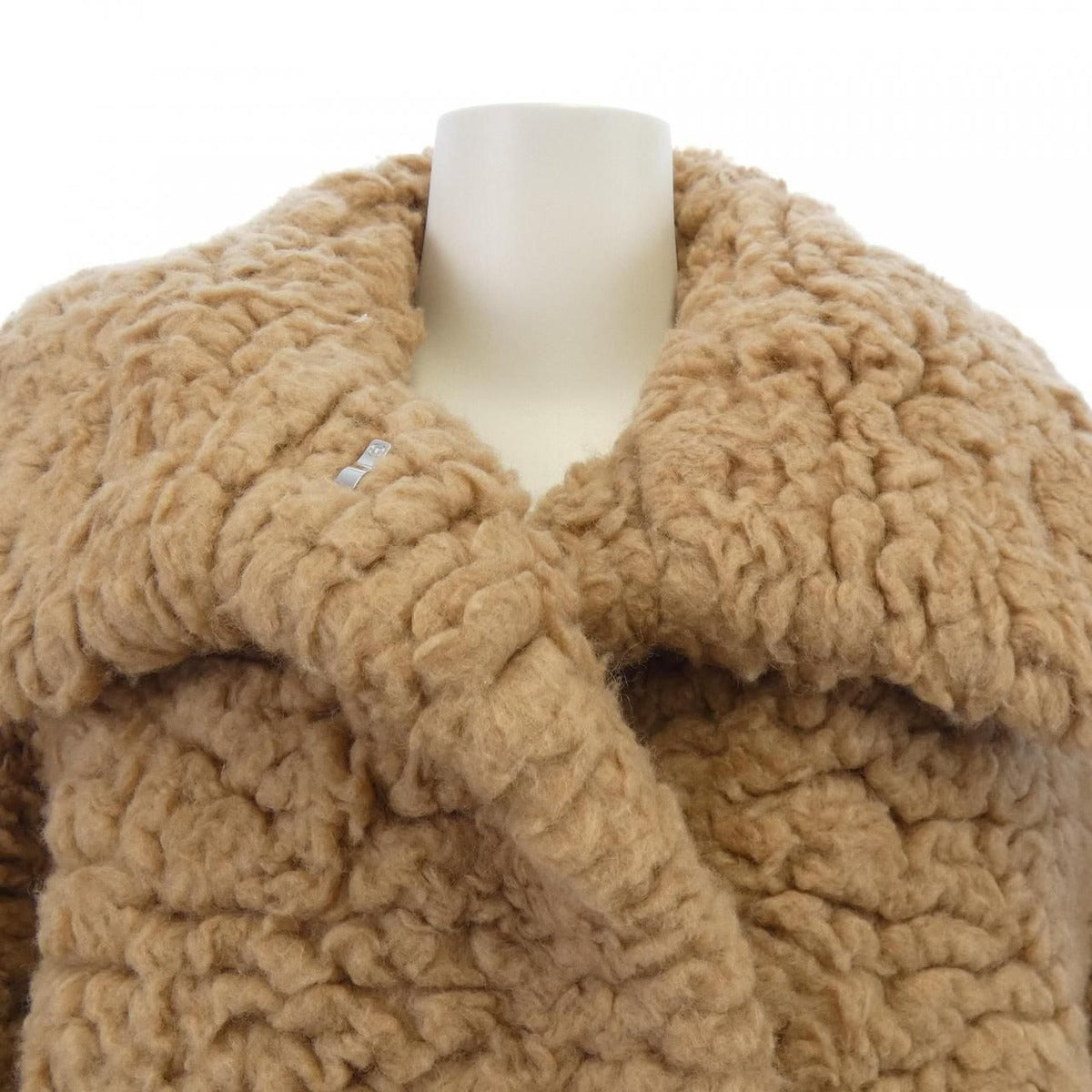Hermes Wrap Coat Beige 34 — view 5