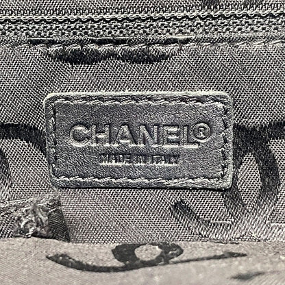 Chanel Quilted Suede Hand Bag Turnlock Black — view 11