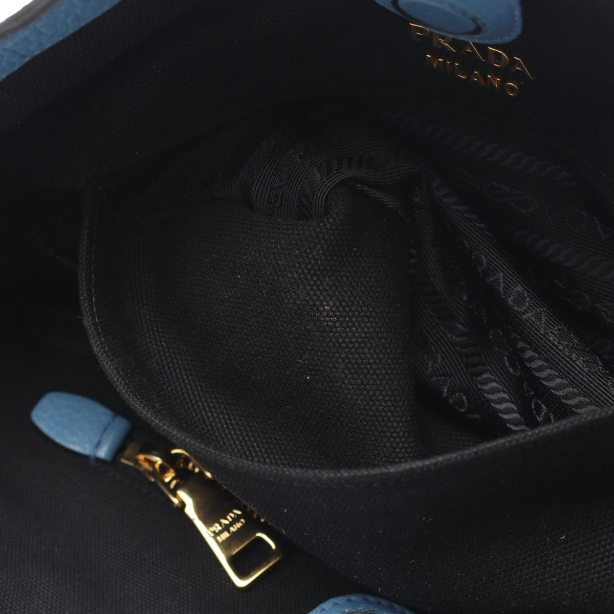 Prada Tote Vitello Phenix Light Blue Leather — view 14