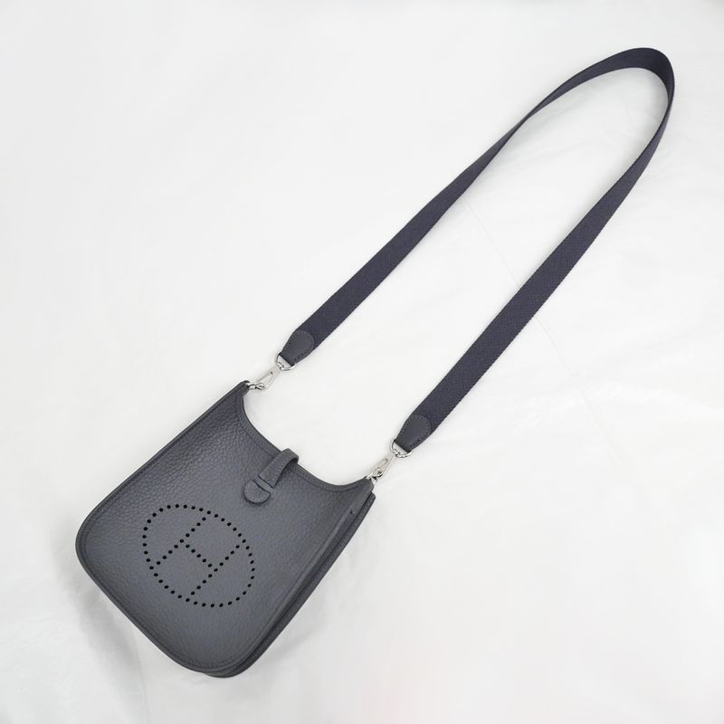Hermes Evelyne T PM Ardoise Shoulder Bag Taurillon Clemence K Engraved