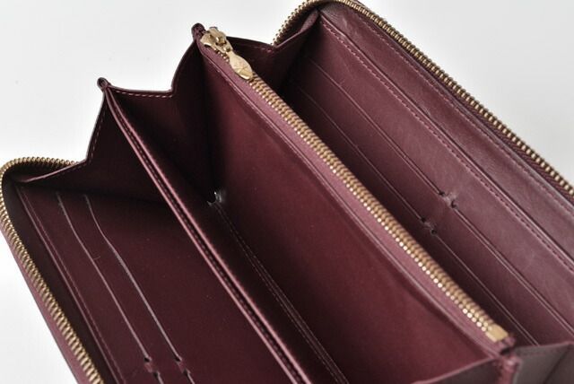 Louis Vuitton Wallet Louis Vuitton Round Zipper Vernis Rouge Fauviste M91536