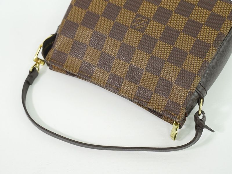 Authentic Louis Vuitton LV Trousse Makeup Damier Ebène Accessory Pouch Handbag