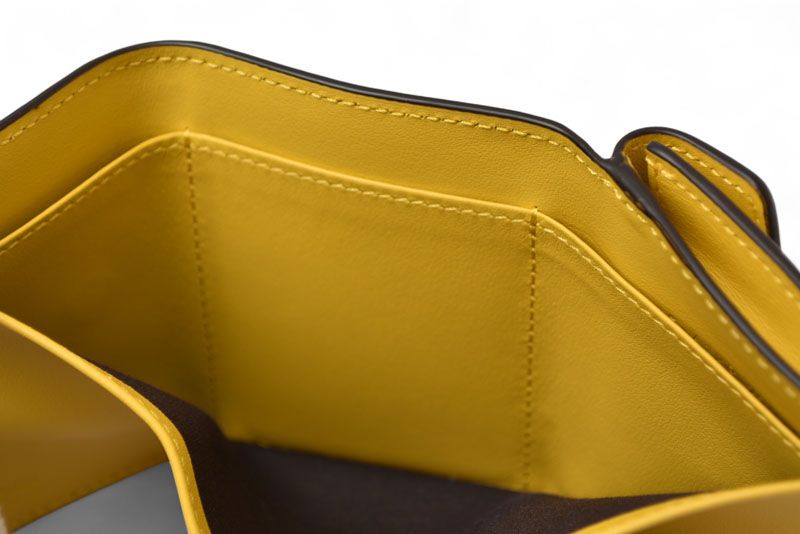 Fendi Wallet Mini Wallet Fendi Trifold Wallet F IS Fendi F IS Fendi 8m0395 SUN