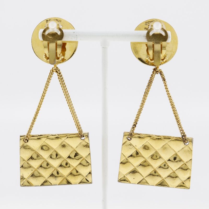 Chanel Coco Mark Matelasse Motif Gold Plated 26 Ladies 39.0g Earrings