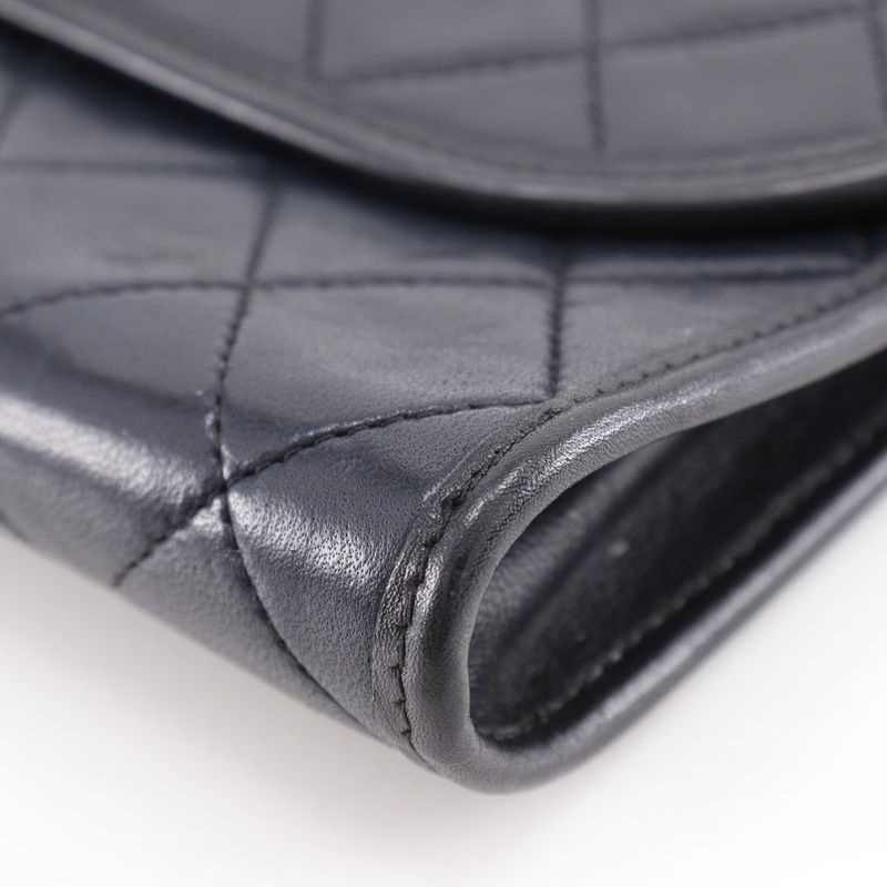 Chanel Matelasse Mini/agneau Tanne Chain Pochette Vintage C00060 Lambskin Black