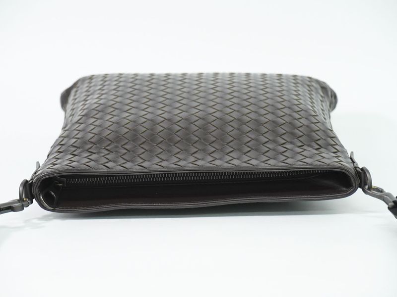 Authentic Bottega Veneta Intrecciato Shoulder Bag Pochette Leather Brown