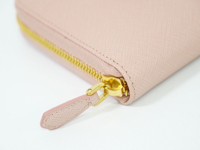 Authentic Prada Ribbon Round Zipper Long Wallet Long Wallet Leather Pink Wallet