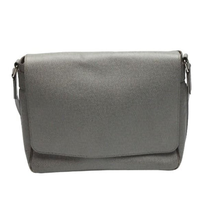 Louis Vuitton M32623 Taiga Men's Gentleman's Romain MM Shoulder Bag Louis