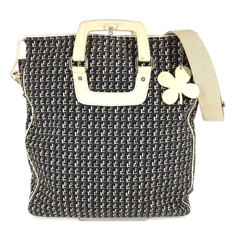 Chanel Shoulder Bag Clover Logo Leather / Canvas Black