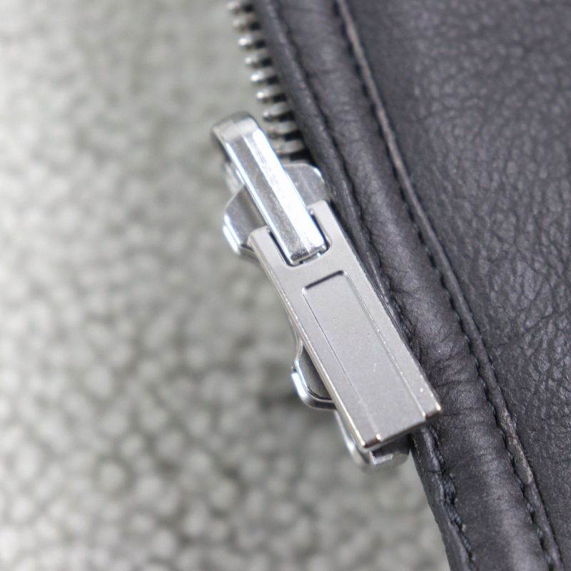 Hermes 053265hatc54 Sheepskin Leather Cowhide H Logo Zip Reversible Double Face