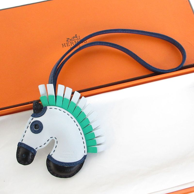 Hermes Charm Gigi Camaille