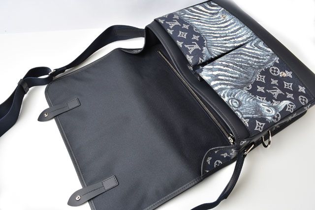 Louis Vuitton Shoulder Bag Men's Louis Vuitton Messenger GM Chapman Brothers