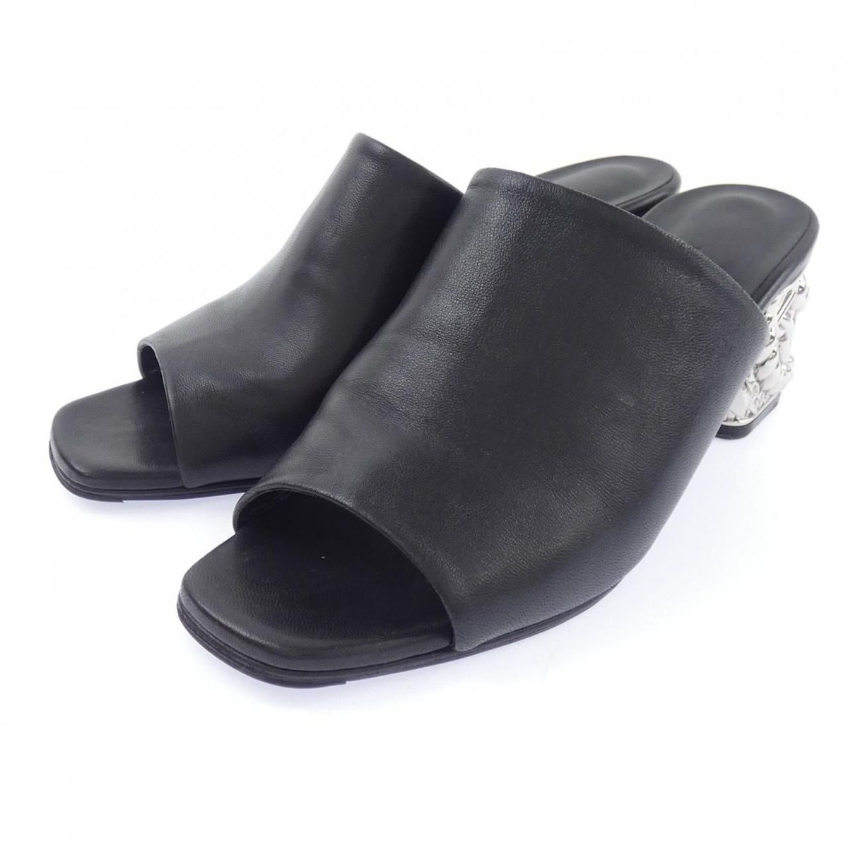 Hermes Glossy Chaine D'ancre Sandals — view 3
