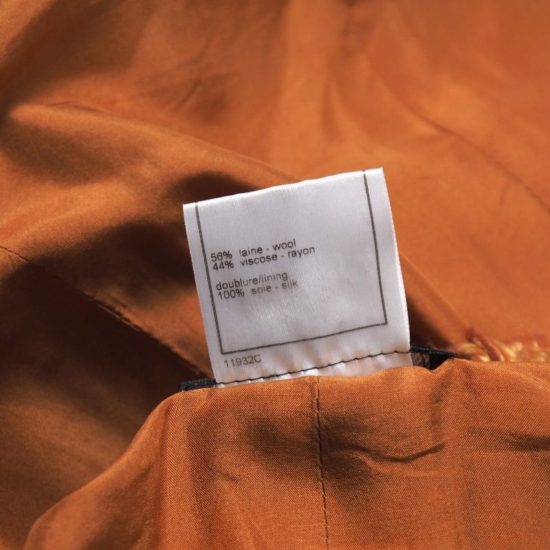 Chanel Skirt Size 34 01A CC Coco Mark Wood Button Tweed Fringe Knee Length Wrap