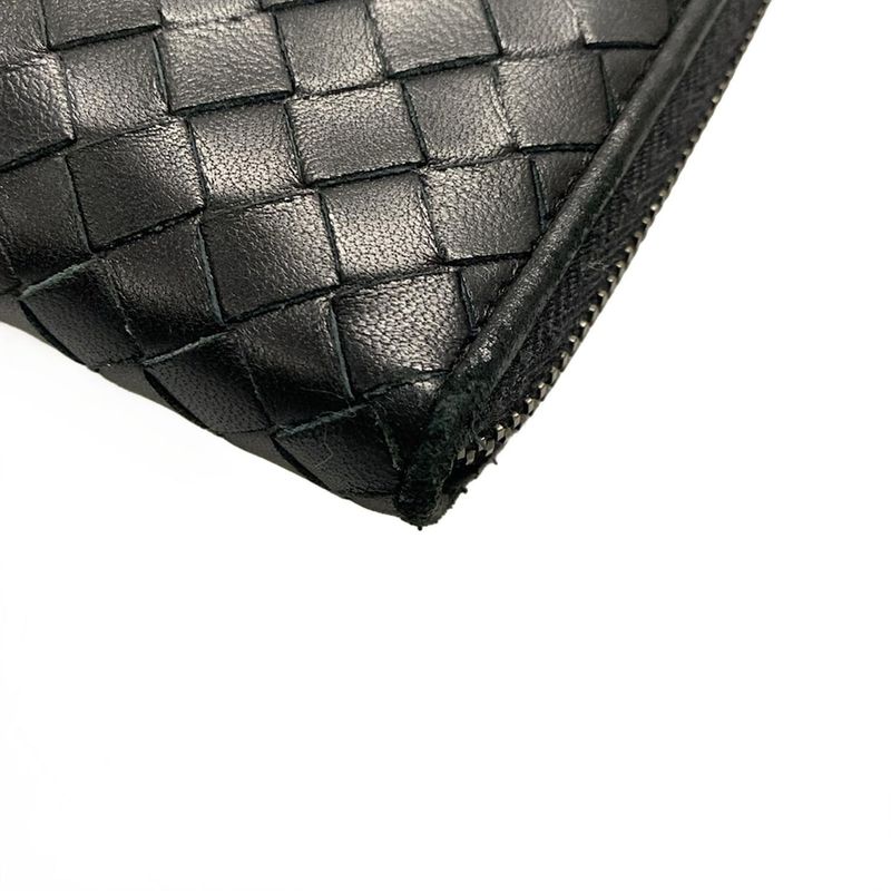 Bottega Veneta Intrecciato Black L-shaped Zipper Clutch Leather