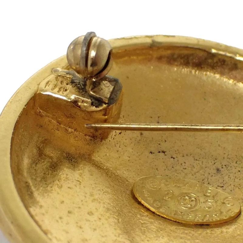 Chanel Vintage Brooch CC Mark Gold Round Shape 85bs129