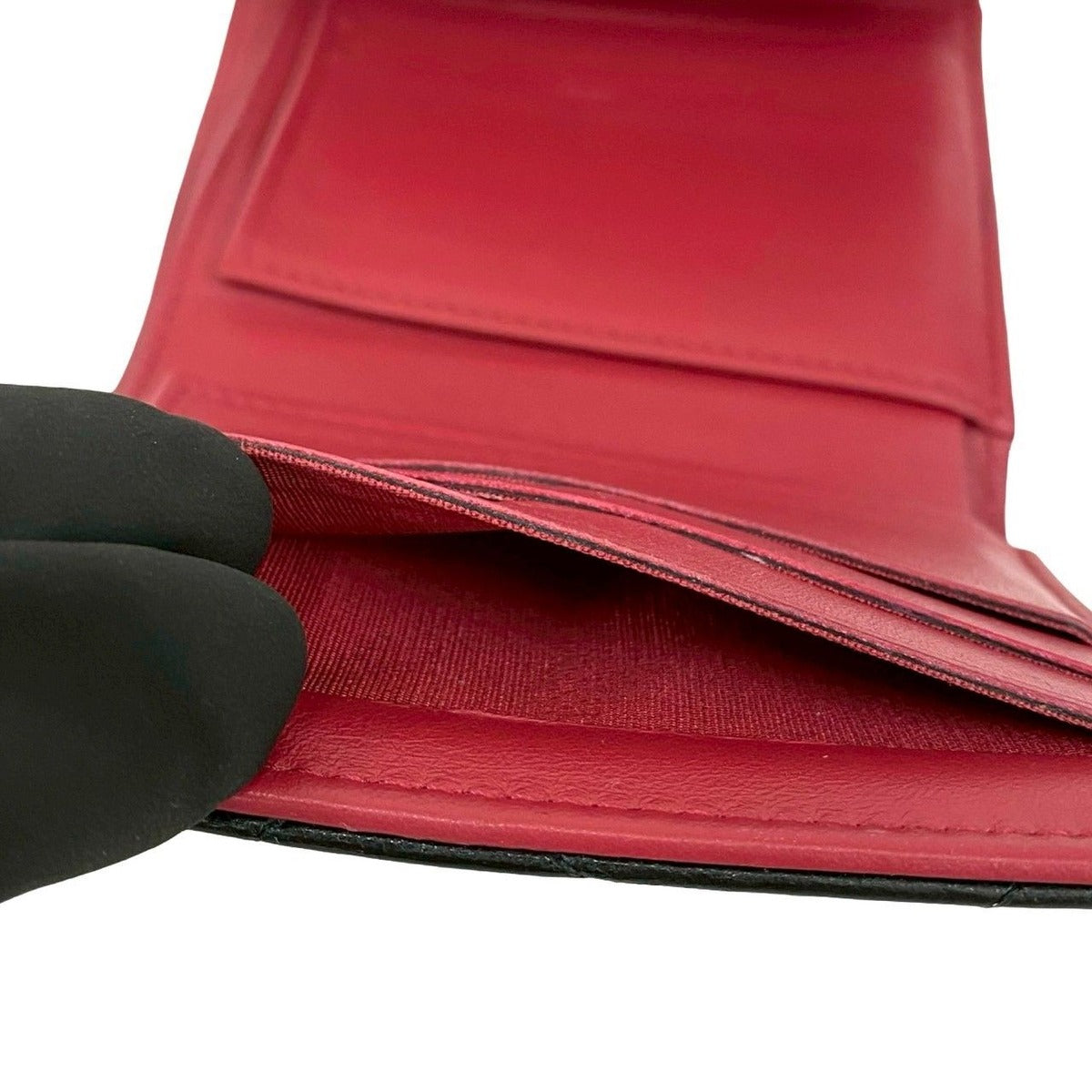 Chanel CC Logo Lambskin Leather — view 9