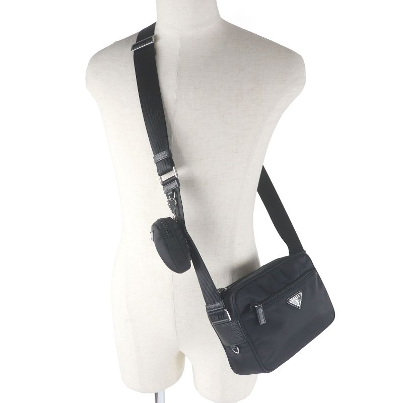 Prada 1bc167 Re-nylon Triangle Logo Triangle Plate Shoulder Bag With Pouch