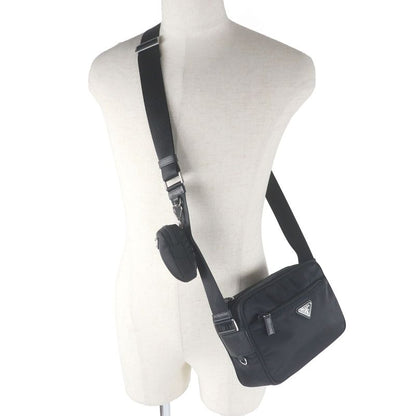 Prada 1bc167 Re-nylon Triangle Logo Triangle Plate Shoulder Bag With Pouch