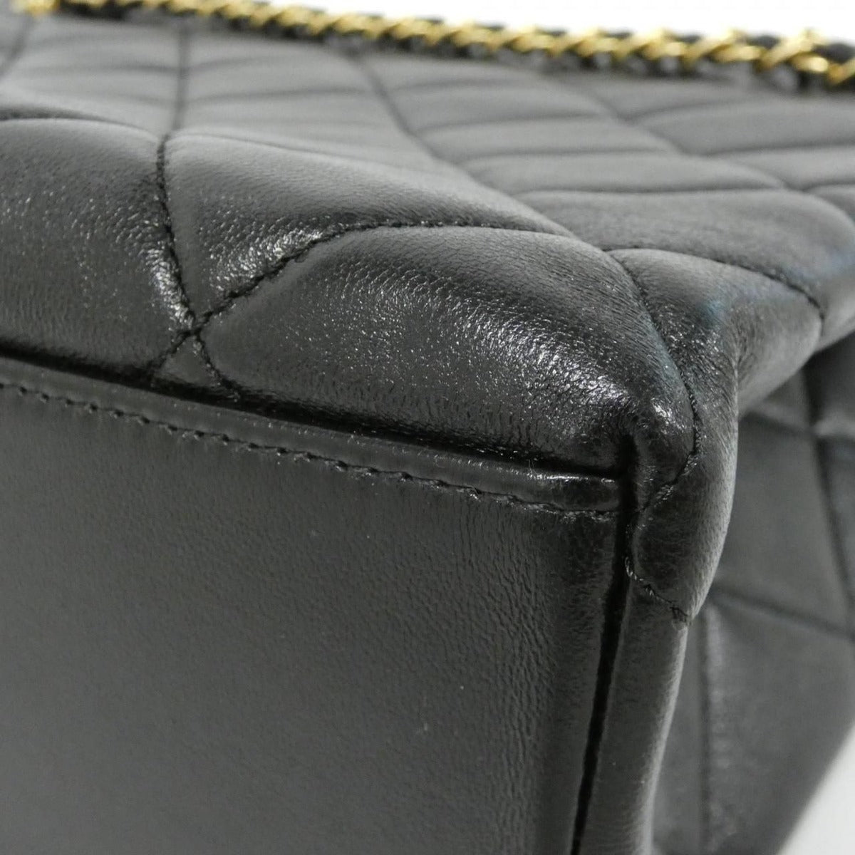Chanel Bag Black — view 3