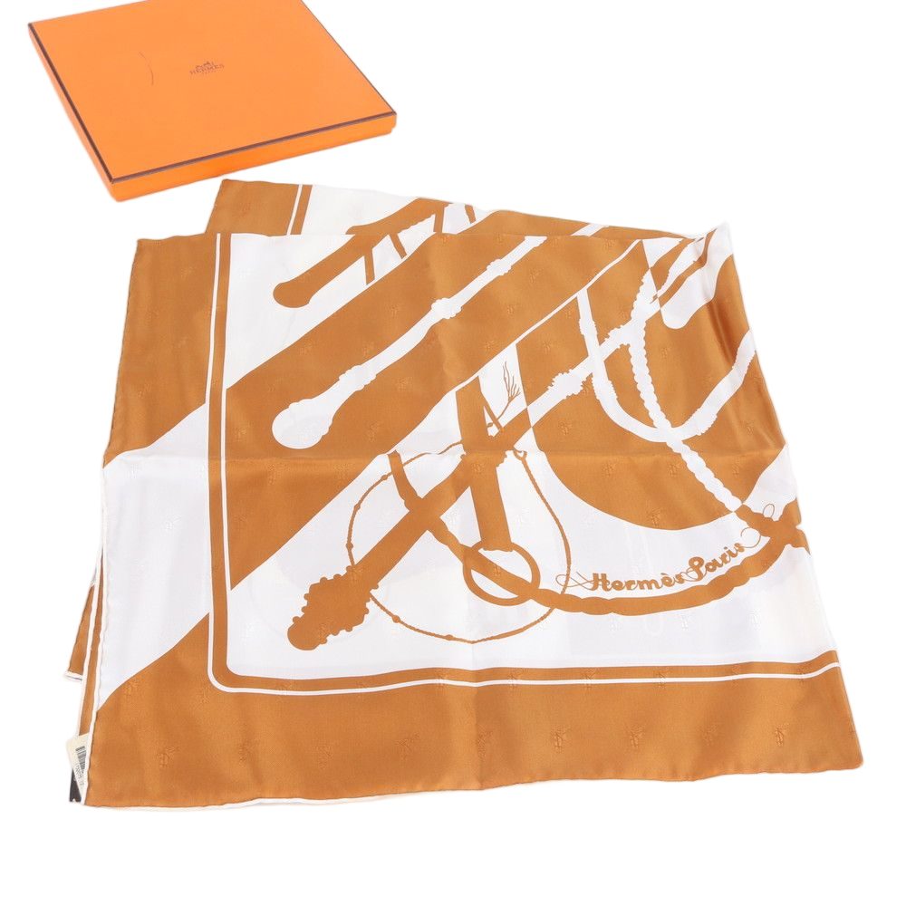Hermes Tagged Carre 90 Clic Clac Watermark Silk 100% Scarf Mem — view 2