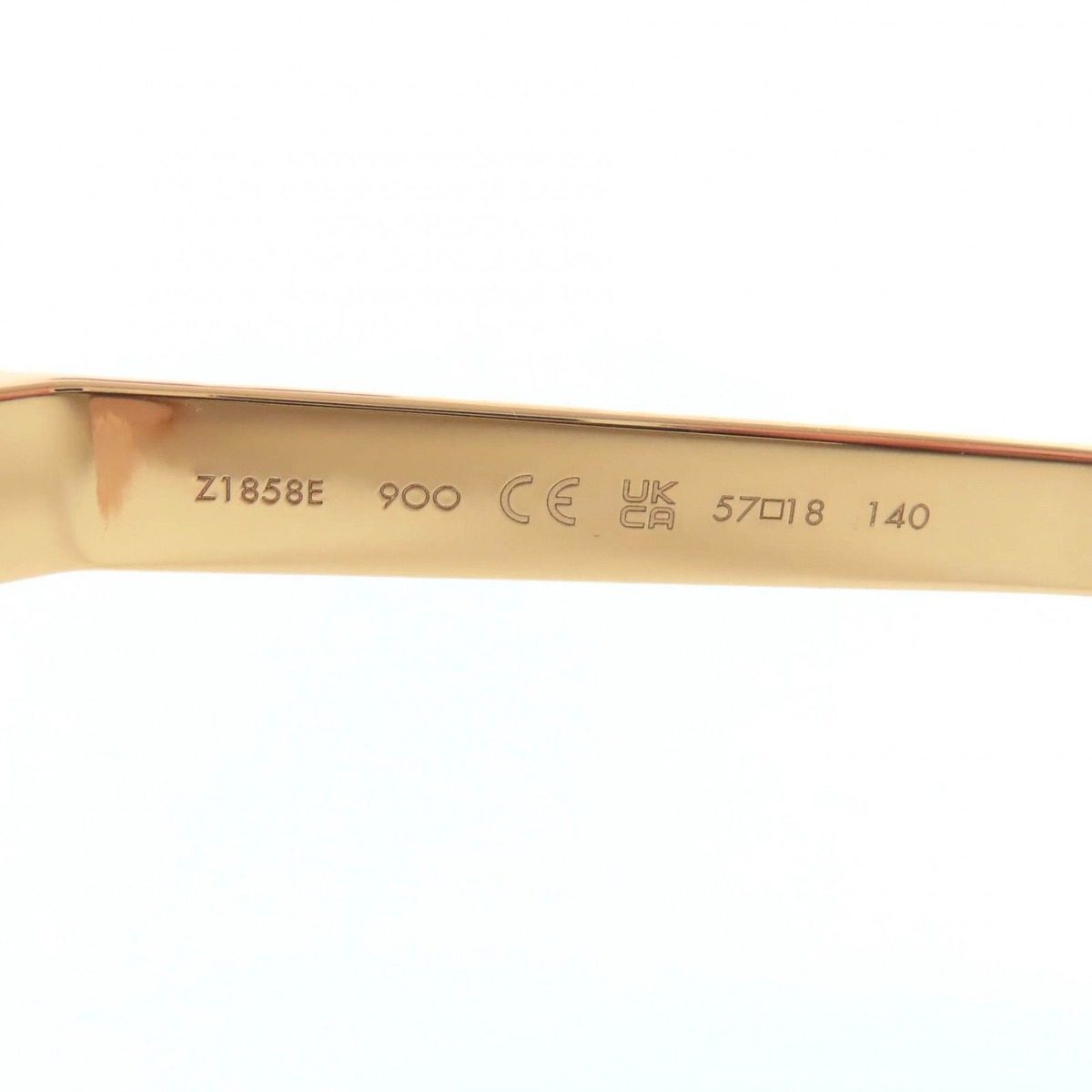 Louis Vuitton Sunglasses LV Petit Spcon Cat Eye Light Tortoiseshell Ensemble — view 11