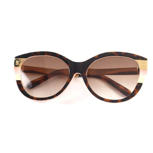 Louis Vuitton Sunglasses LV Petit Spcon Cat Eye Light Tortoiseshell Ensemble